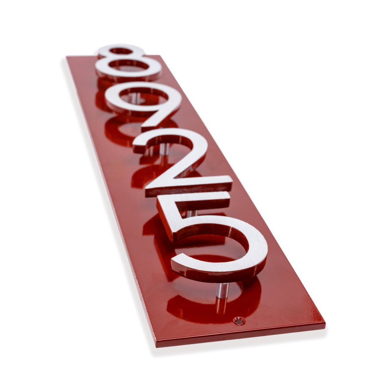 Plaque d'adresse verticale flottante 4 po (5 chiffres), Rouge brique, Nickel satiné deux tons