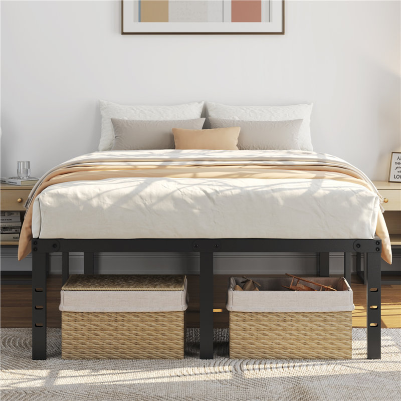 Base de lit plateforme en métal 19 po avec sommier antidérapant, Complète