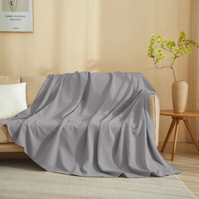 All-Season Full-Size Grid Textured Quilted Blanket