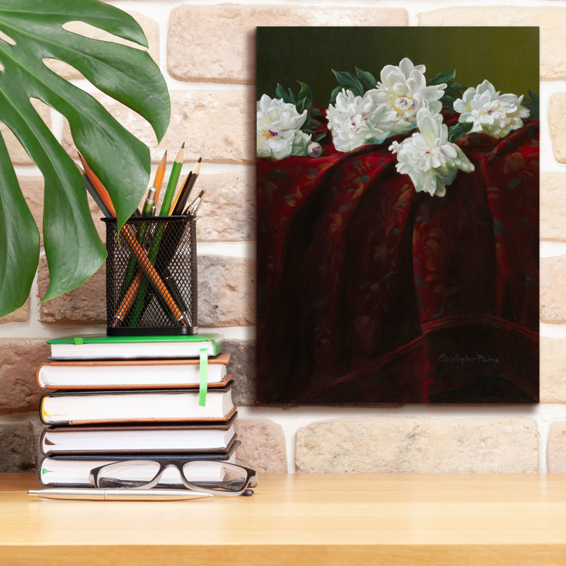 «Peony On Crimson» par Christopher Pierce, art mural sur toile, H 16 po x l 12 po x P 0,75 po