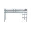 Lit mezzanine simple en bois d'hévéa massif gris. Facilement accessible. Base à lattes renforcée. Vaste espace de rangement sous le lit. Hauteur basse pour un sommeil plus sécuritaire, lit gris, bois et caoutchouc. Accès. Plateforme. Maximiser sous-1785804434