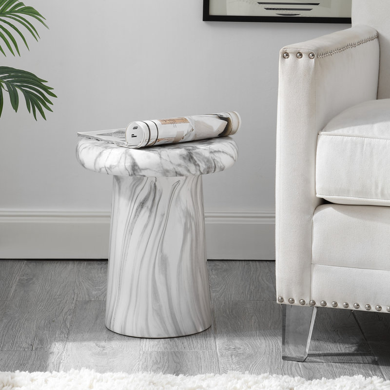 Gianno End Table