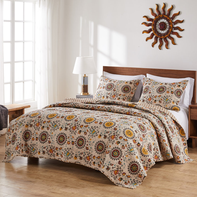 Greenland Home Fashions Andorra Multicolor  3-Piece Queen Size Quilt Set, 90x90 Inch, Full/Queen Quilt + 2 Standard Shams