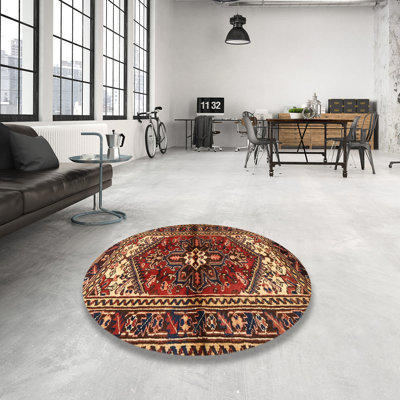 Tapis brun à motif oriental