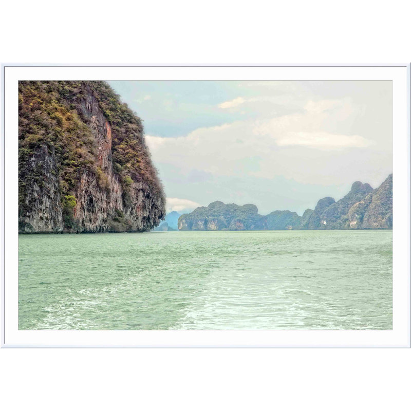 Exotic Waters V par Golie Miamee - photographie de cadre, Blanc, H 32 po x l 48 po
