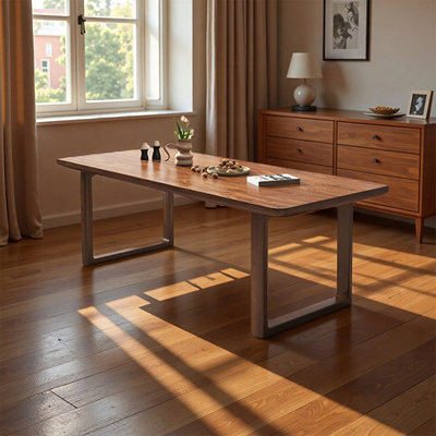 Simple and elegant solid wood dining table