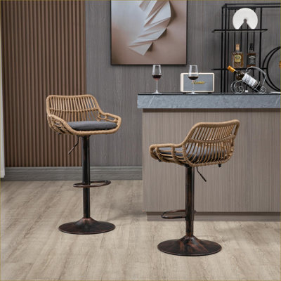 Ensemble de 2 tabourets de bar pivotants réglables à hauteur de comptoir avec repose-pieds gris clair pour la cuisine