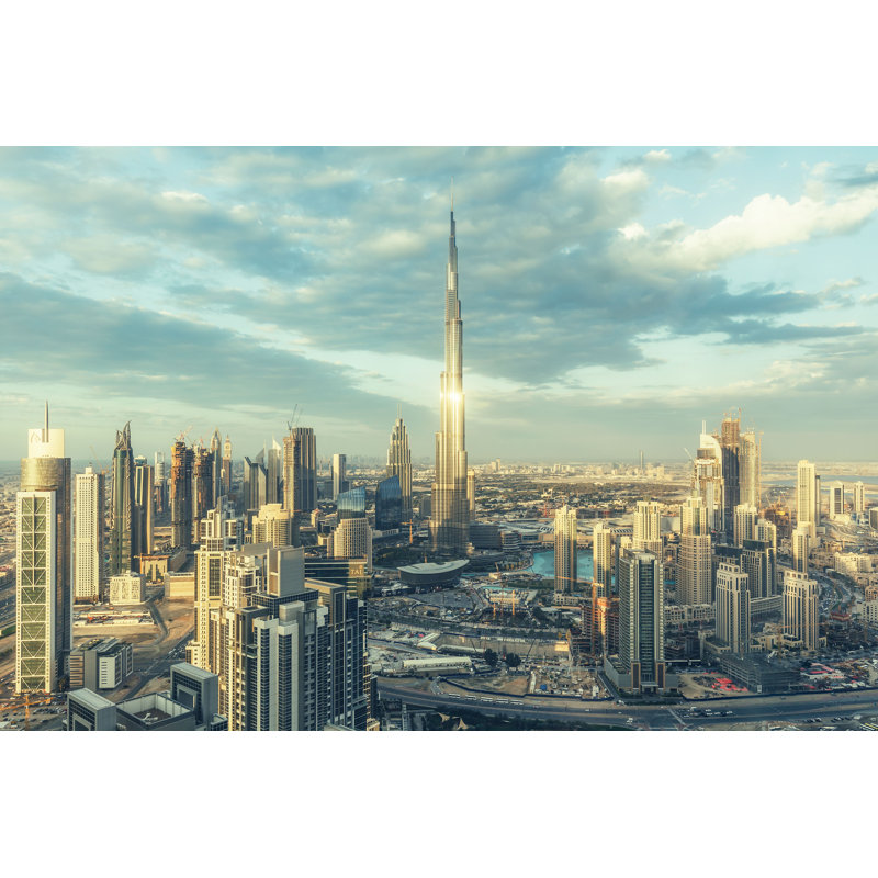 «DUBAI, EAU» par - Photographie sur toile tendue, H 32 po x l 48 po