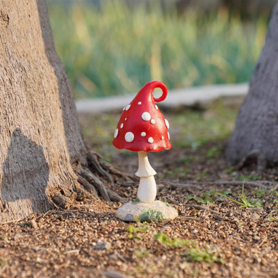 Chrissean Resin Garden Statue