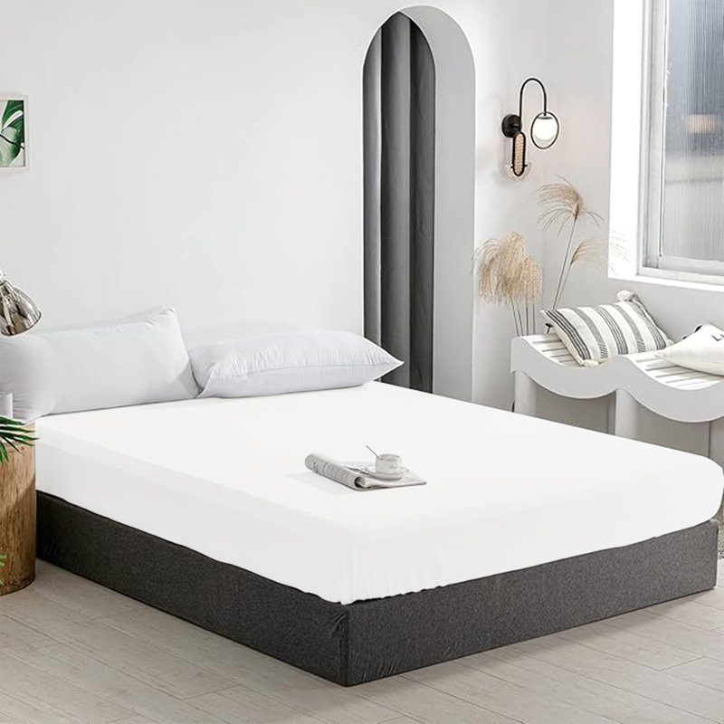 Merituuli 200 TC Microfiber 25cm Deep Fitted Sheets, Kingsize (5'), White