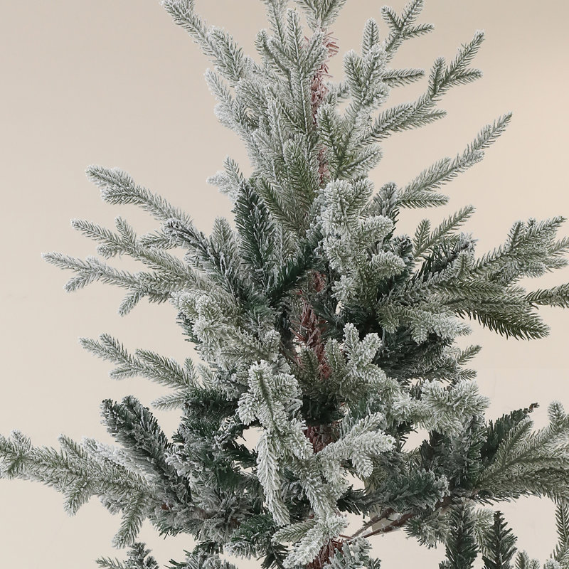 Arbre de Noël à charnière artificiel 9 pi avec base en métal