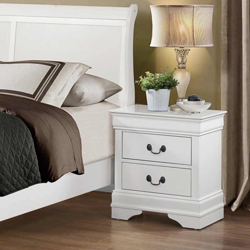 Traditional Design Finish Nightstand With Antique Drop Handles And Spacious Drawers, Perfect For Elegant Bedroom Decor.