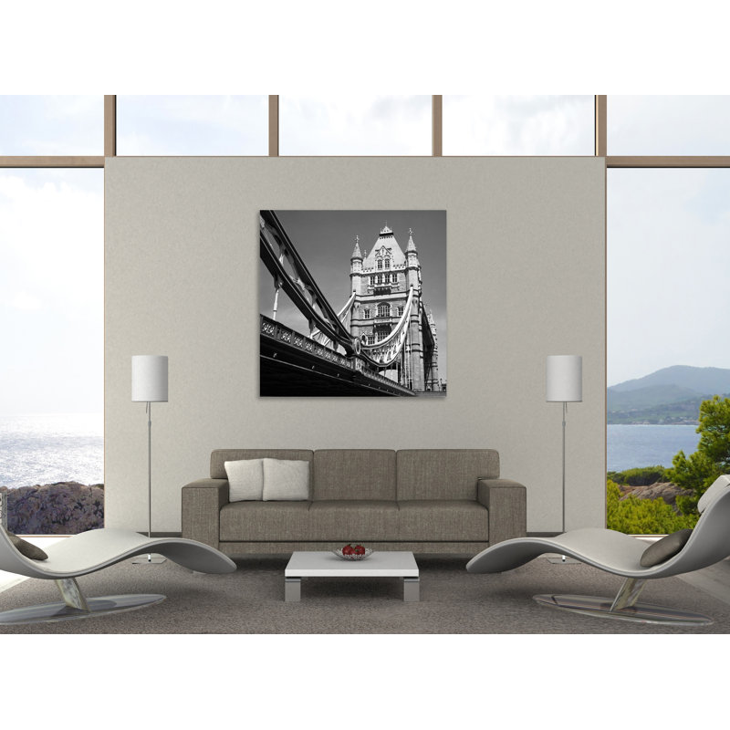 « london tour bridge », reproduction de photo sur toile tendue, H 48 po x l 48 po x P 1,5 po