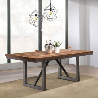 Table de salle à manger extensible Rivera avec mécanisme d'extension facile à utiliser, parfaite pour recevoir et pour un usage quotidien. (Table seulement)