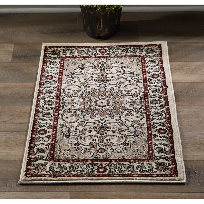 Sevanna Oriental Indoor Rug, Rectangle 2'1" x 3'3"