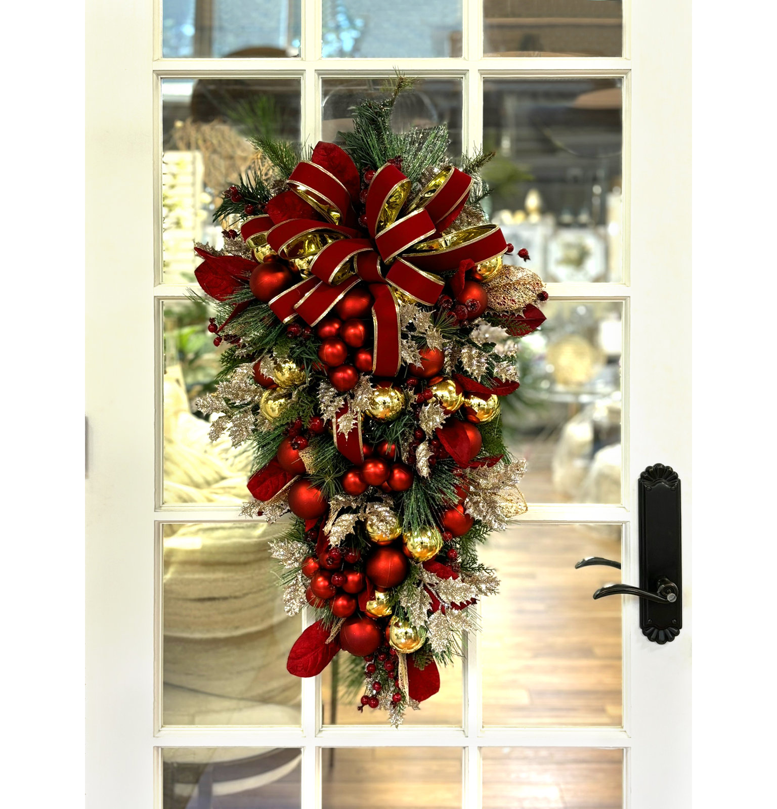 Merry and Bright 23" Boxwood Christmas Swag