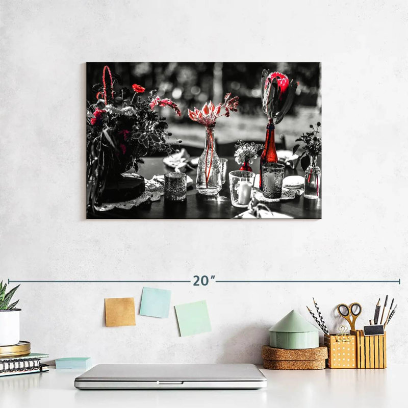 Harnek Floral Table Decor, 8" H x 12" W