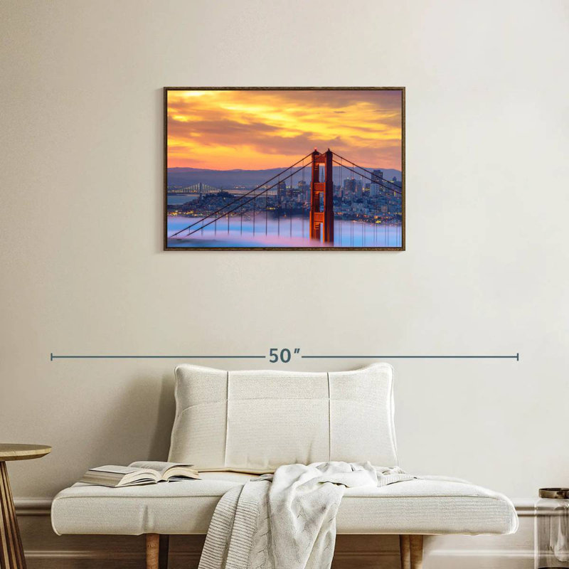 Golden Gate, coucher de soleil sur l'horizon, 31 po x 21 po, Cadre flottant noyer