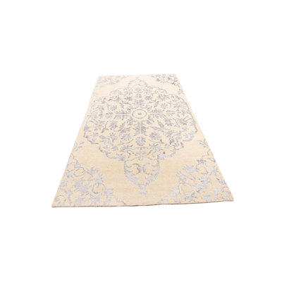 Iniguez Ivory Rug