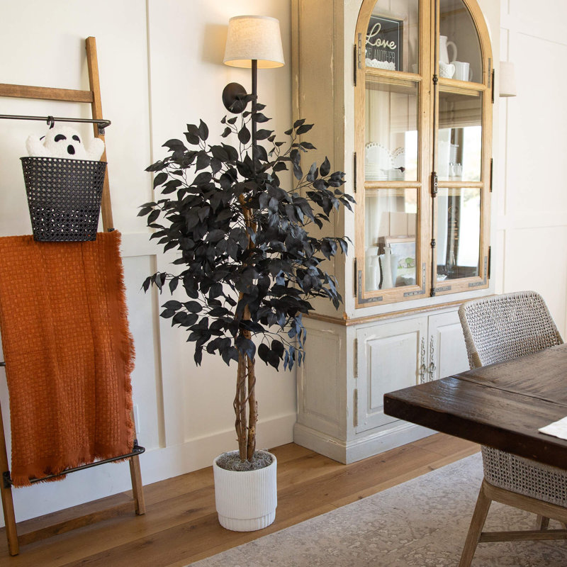 Ficus artificiel noir d'Halloween avec tronc naturel, 48" H x 28" W x 28" D
