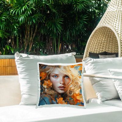 Coussin d'extérieur «Girl with Orange Foliage» par RB