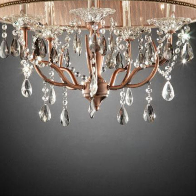 "Crystal Rosie", grand plafonnier en cristal de 25 po avec abat-jour et accents rose argenté