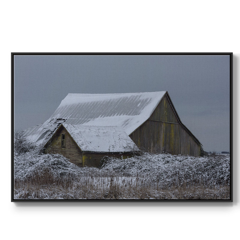 Winter Barn, impression sur toile encadrée, H 27 po x l 41 po x P 2 po, Noir