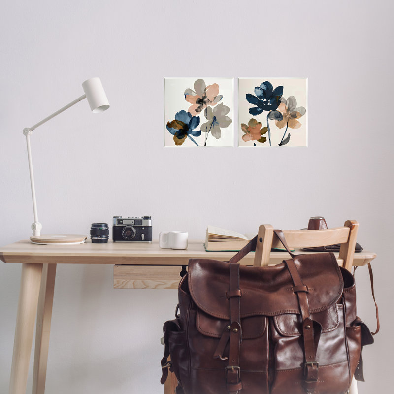  «Earthen Blossom Petals» par Irena Orlov