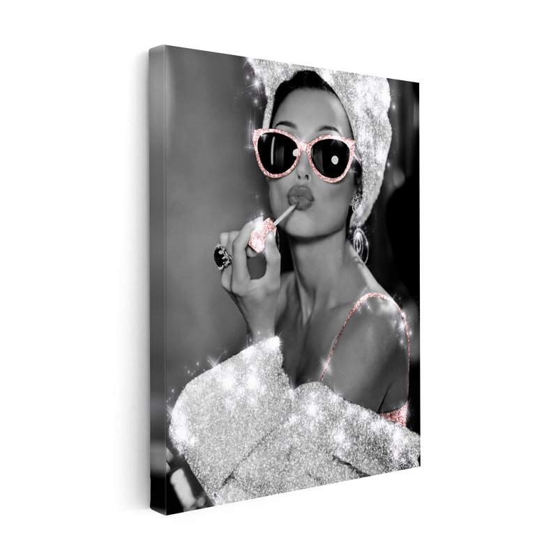 Lunettes de soleil Audrey Hepburn, 18"H x 24"W, Canvas, Unframed
