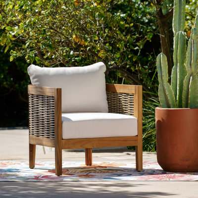Esaul Outdoor Lounge Chair