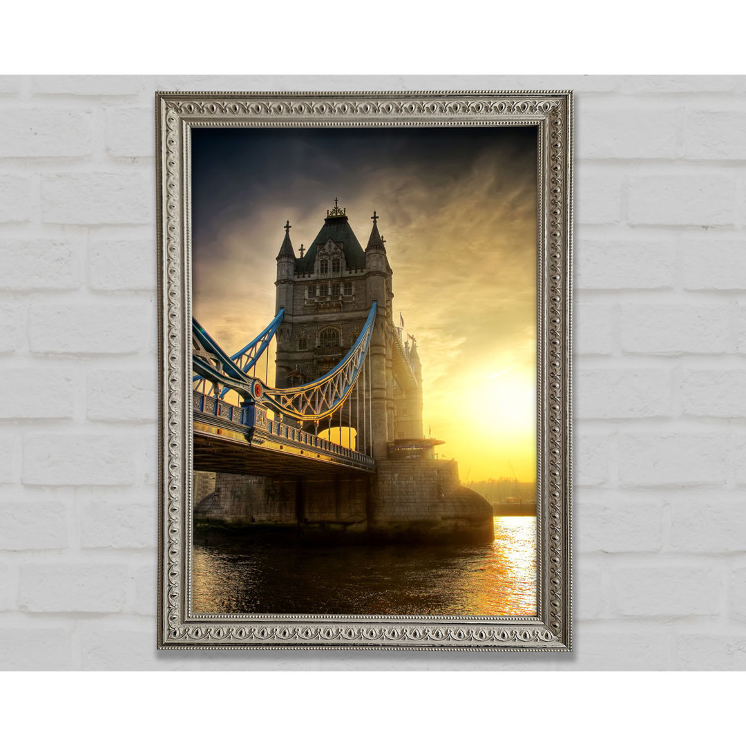 Gerahmtes Leinwandbild Stunning Tower Bridge Sunset