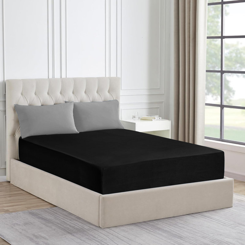 Shloima Premium Quality Cotton 30cm Jersey Fitted Sheet Soft, Comfortable, Perfect Fit, Breathable & Durable, Black