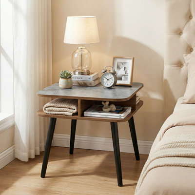 1 table de bout en faux marbre avec tablettes de rangement et pieds en bois d'hévéa gris PCS, noyer et noir