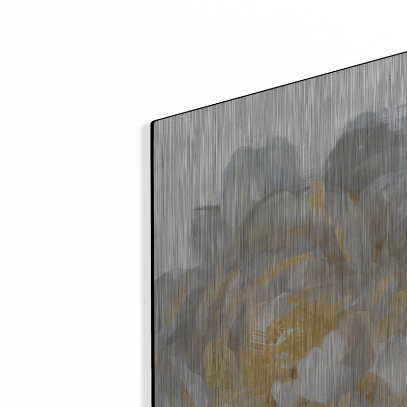 «Open Petals 2 With Gold» par Danhui Nai, art mural en métal, H 24 po x l 16 po