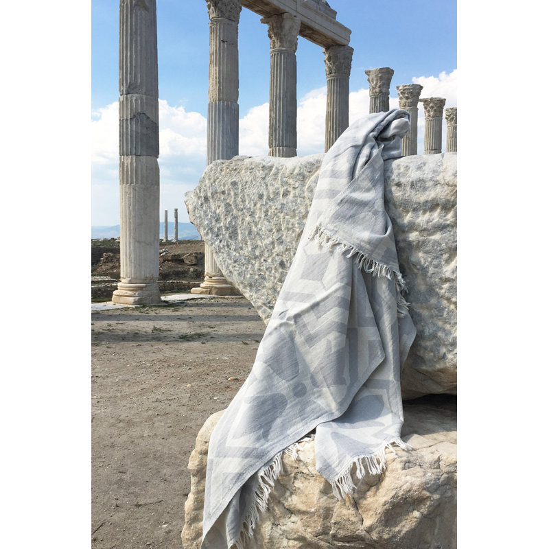 Luxurious Fouta Beach Towel, Light Grey, 35.4 x 66.9 Inches | 100% Cotton, 7.5 oz/sq yd | High Water Absorbent, Ultra Soft, Machine Washable | Perfect for Beach, Pool, Spa, and Travel - Stylish & Versatile