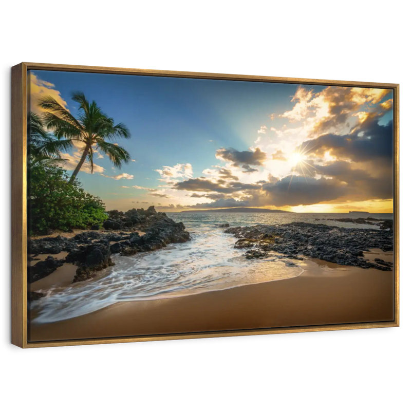 Makena Cove, ciel coucher de soleil, Cadre flottant doré, 37 po x 25 po