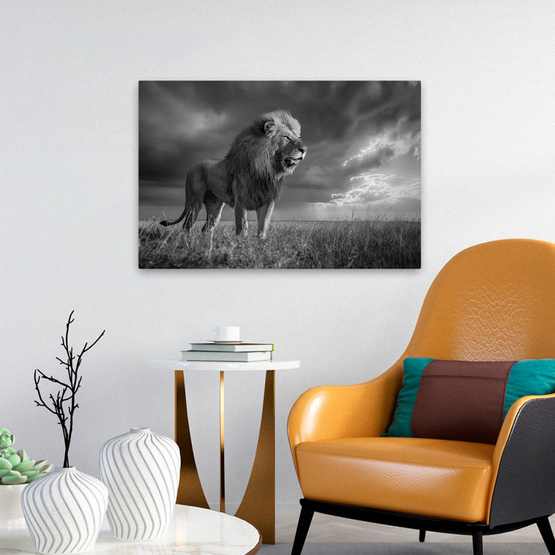 Egger – SavannaLion, 16" H x 24" W