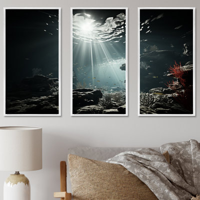 «Deep Light On Coral Hidden Treasures II - Coastal Coral Under Water», ensemble d'art mural
