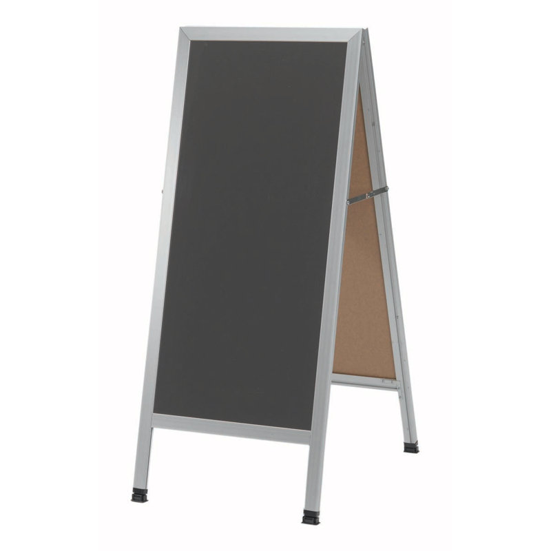 Tableau noir en position libre A-Frame Sidewalk, Anodisé en satin clair, H 3 pi 6 po x l 1 pi 6 po