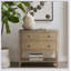 Commode décorative 2 tiroirs avec finition chêne naturel et rangement spacieux, parfaite pour un décor moderne et traditionnel.
