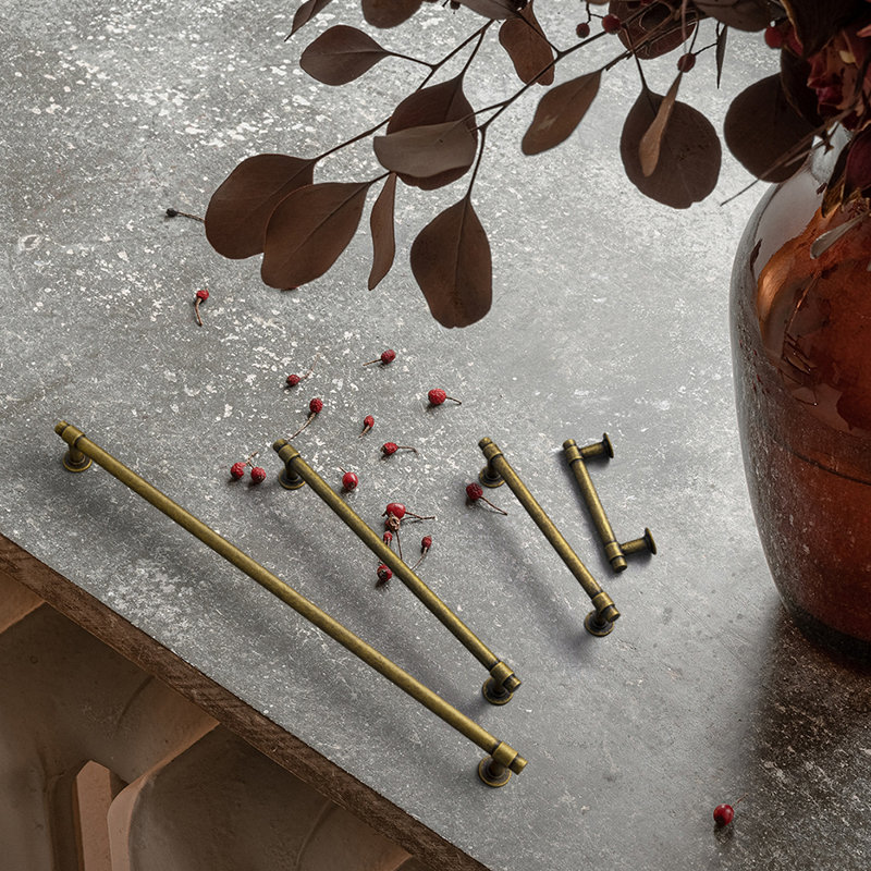 Center Bar Pull Multipack, Antique Brass, 12 3/5"