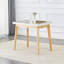 Table pliable polyvalente pour de multiples espaces et fonctions