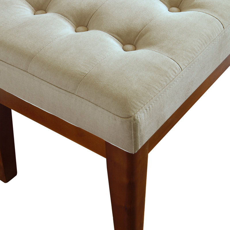 Banc de chambre capitonné avec pieds en bois Elle Decor Claire, Crème à la vanille