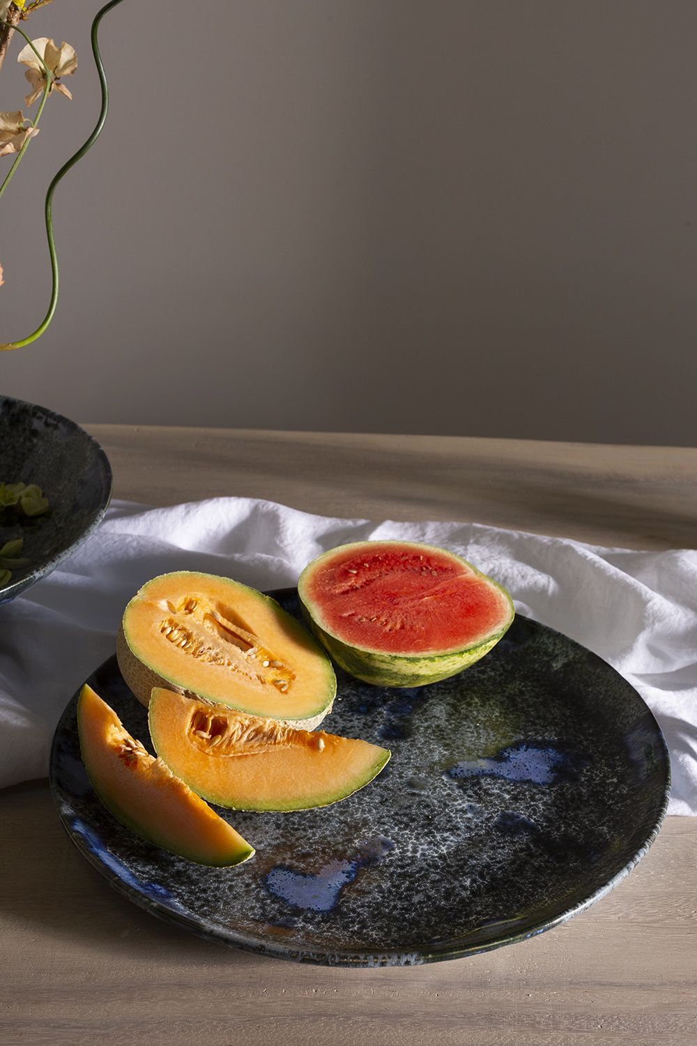 Yalina Round Ceramic Platter