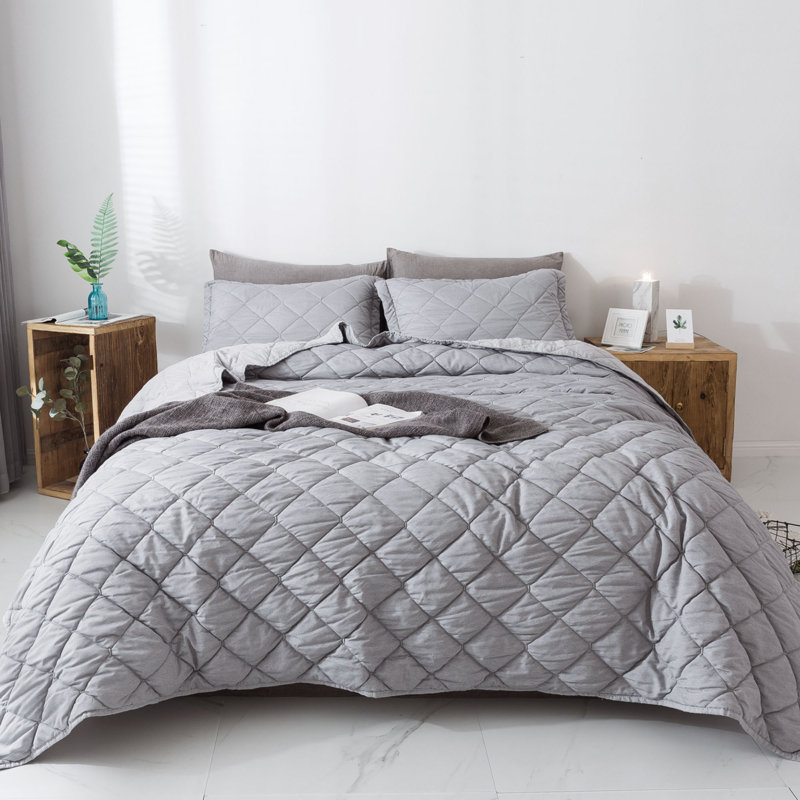 Quilt, King Quilt + 2 Shams