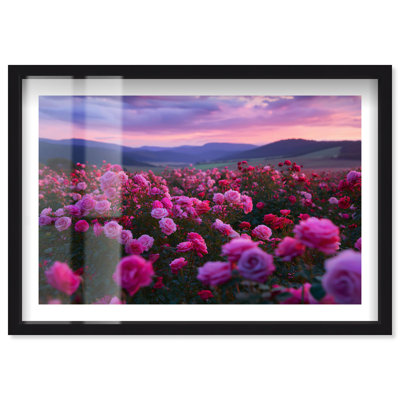 Décoration murale «Sea of Roses III Shadowbox» par Notoriart, cadre noir, 31 x 21