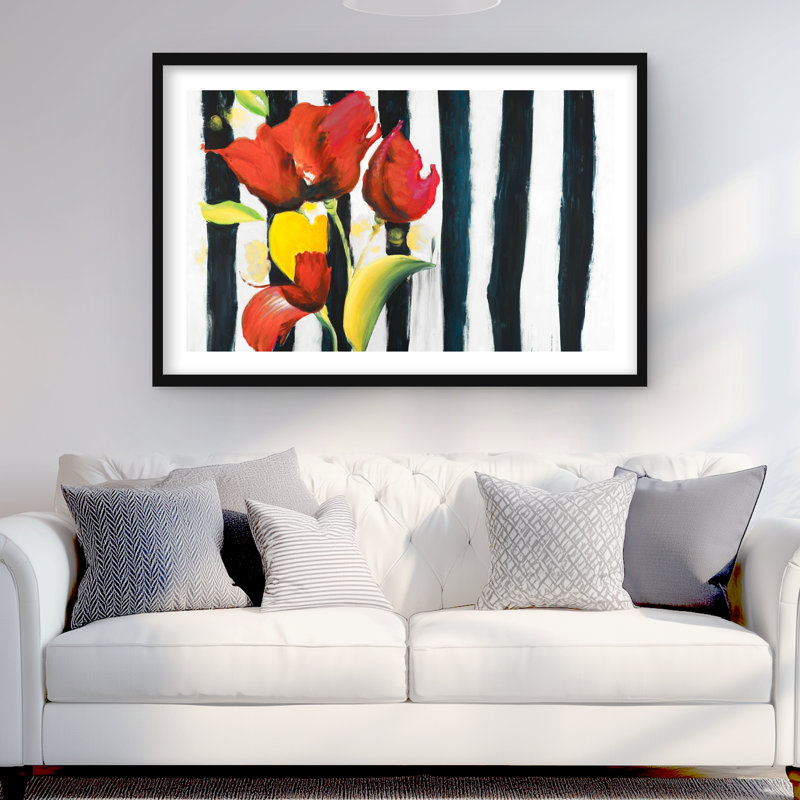 Fleurs rouges sur rayures | Impression florale encadrée pour le salon, H 24 po x l 36 po, Noir