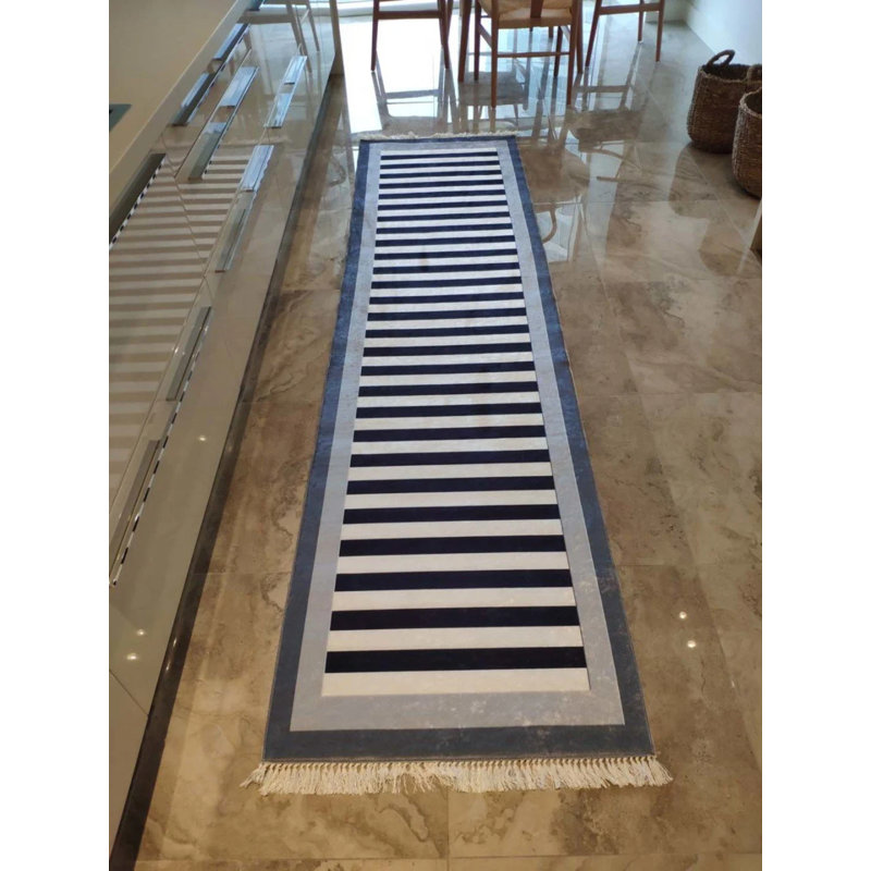 Tapis Maryemma avec envers antidérapant, Carré 5 pi 11 po