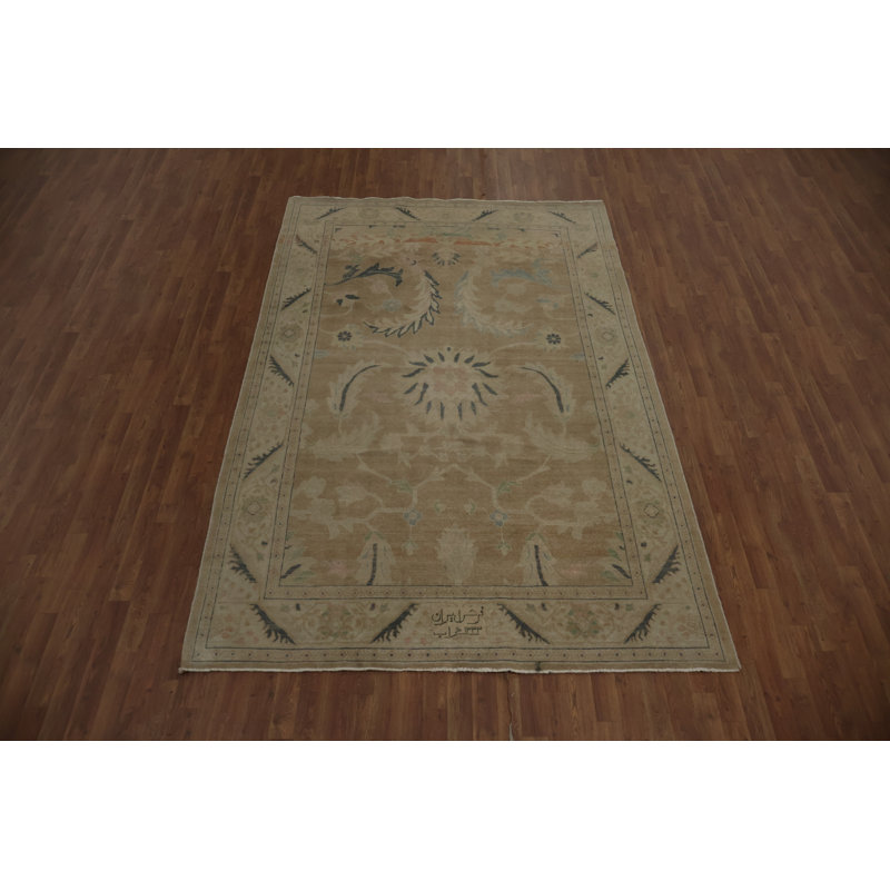 Tapis beige sophistiqué à motif floral pour intérieurs raffinés Ziegler traditionnel 6 x 10