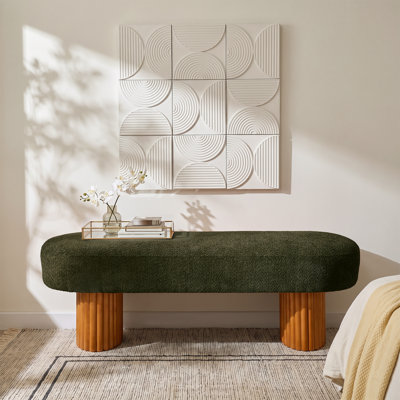Banc de chambre moderne de 146 cm de large, recouvert de chenille, avec pieds en bois massif cannelé